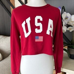 Women's Red USA Graphic Sweatshirt women’s tee top size small